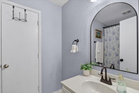 2019 Limestone Drive Grand Prairie TX 75052