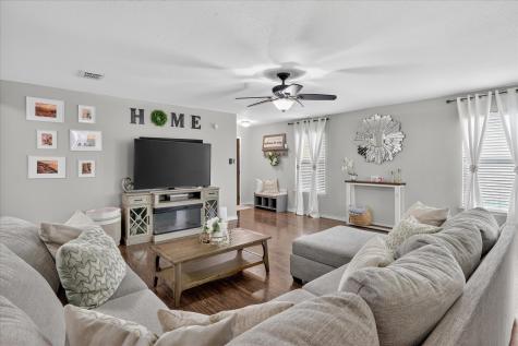 2019 Limestone Drive Grand Prairie TX 75052