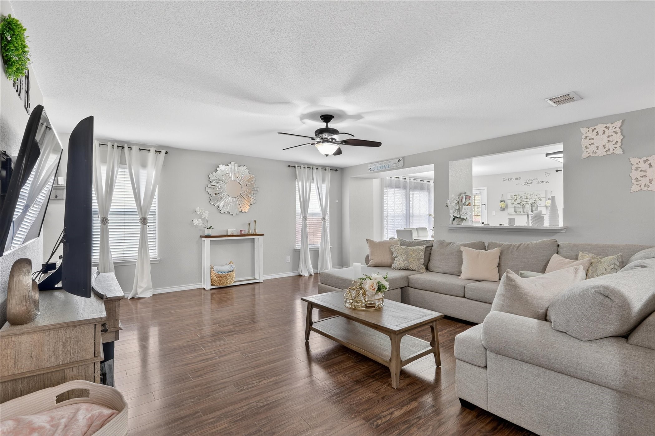 2019 Limestone Drive Grand Prairie TX 75052