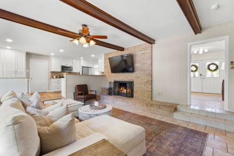 1016 Hummingbird Lane Woodway TX 76712