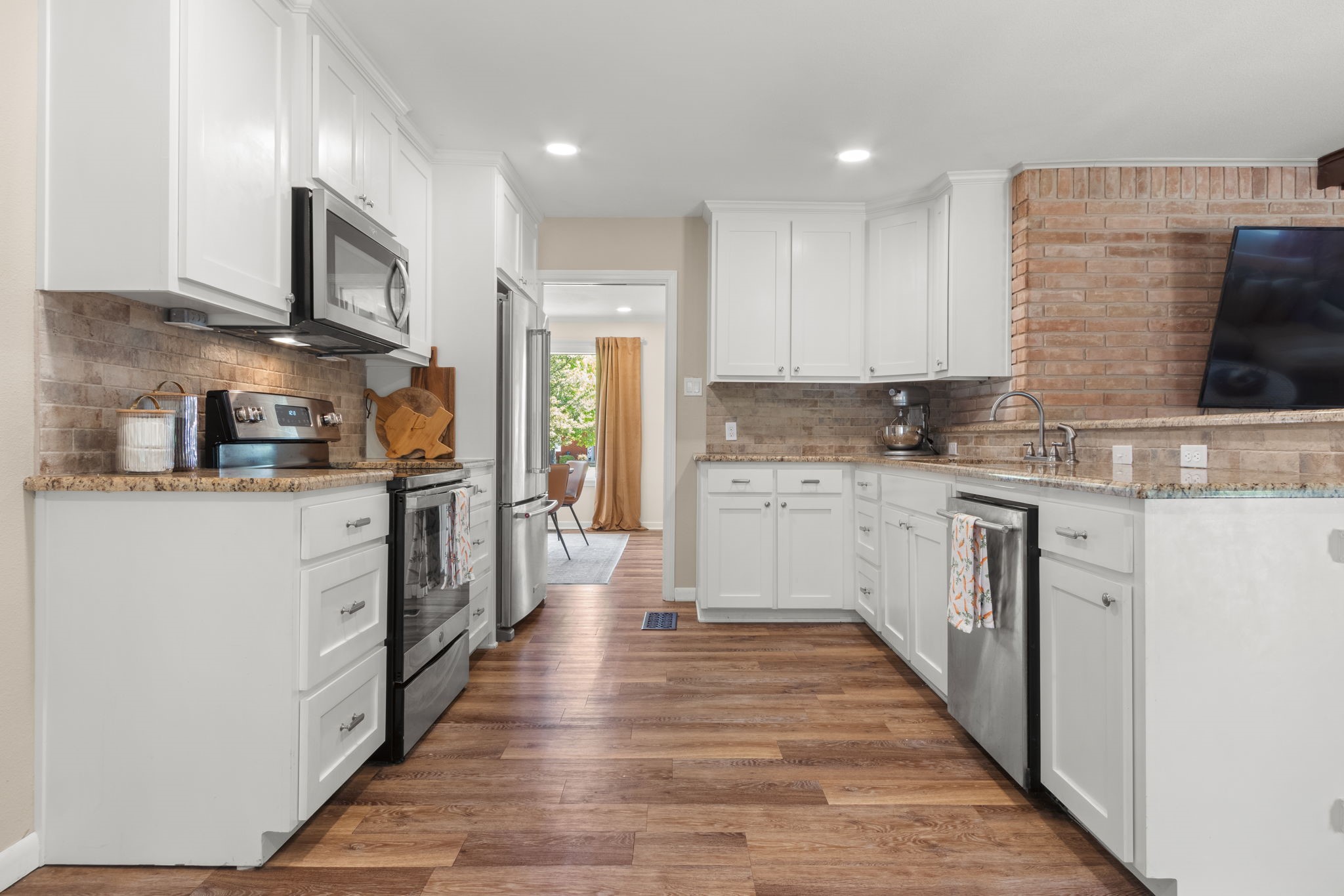 1016 Hummingbird Lane Woodway TX 76712