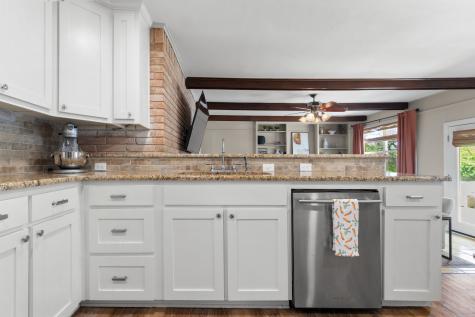 1016 Hummingbird Lane Woodway TX 76712