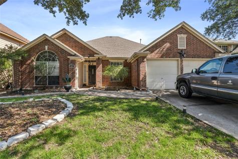 2107 Pinwood Circle Arlington TX 76001