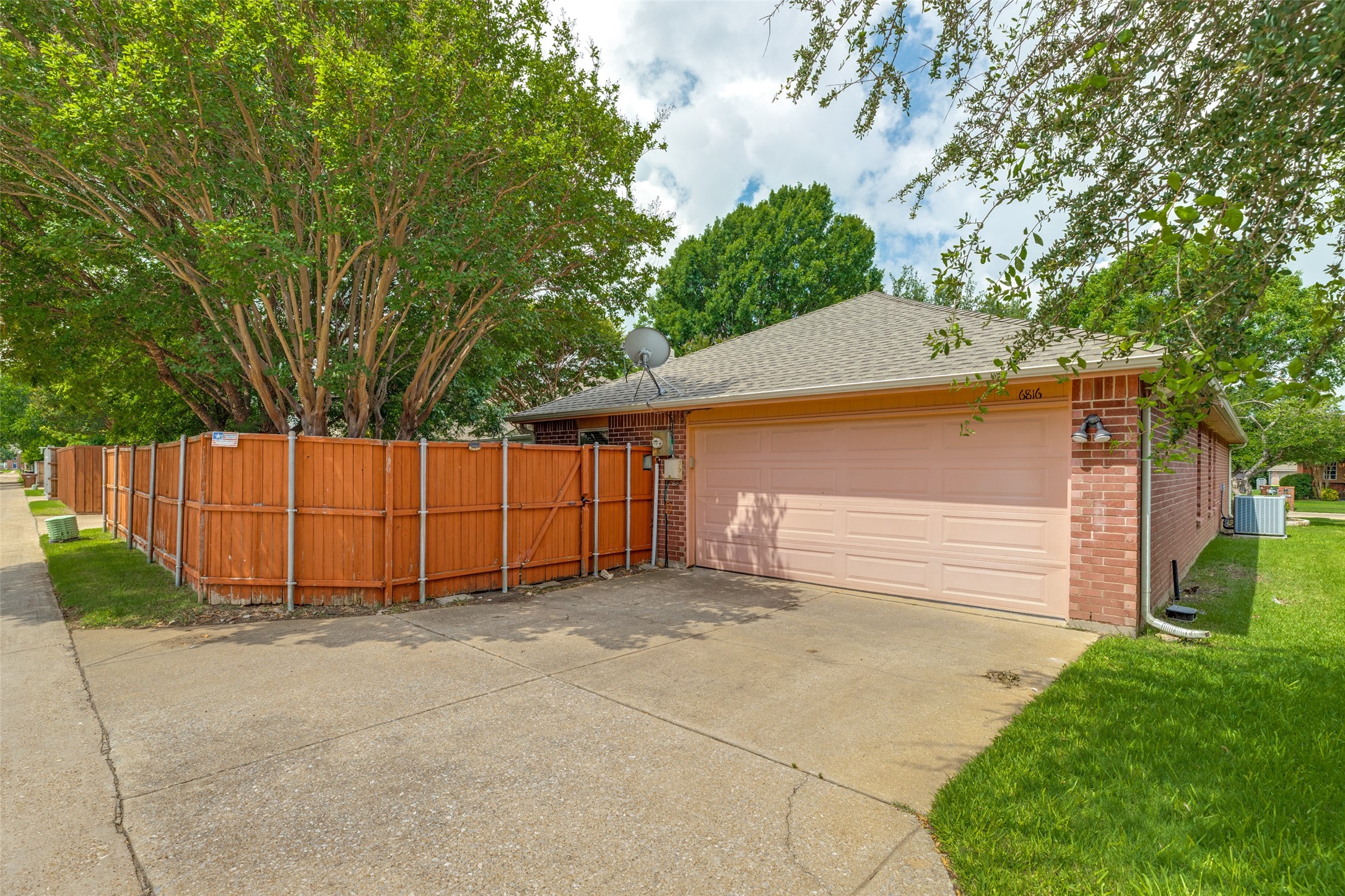 6816 Aimpoint Drive Plano TX 75023