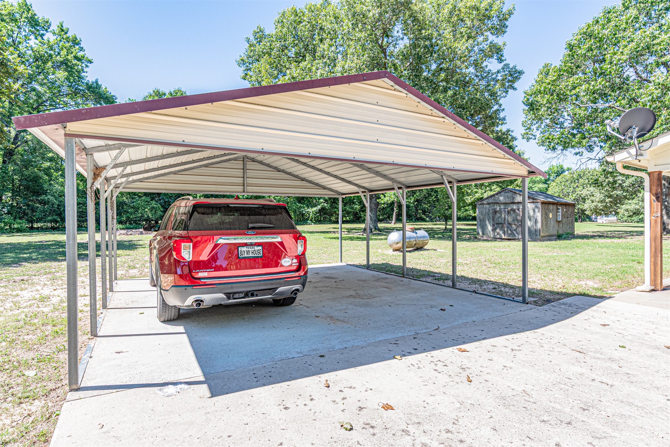 420 Rs County Road 3210 Emory TX 75440