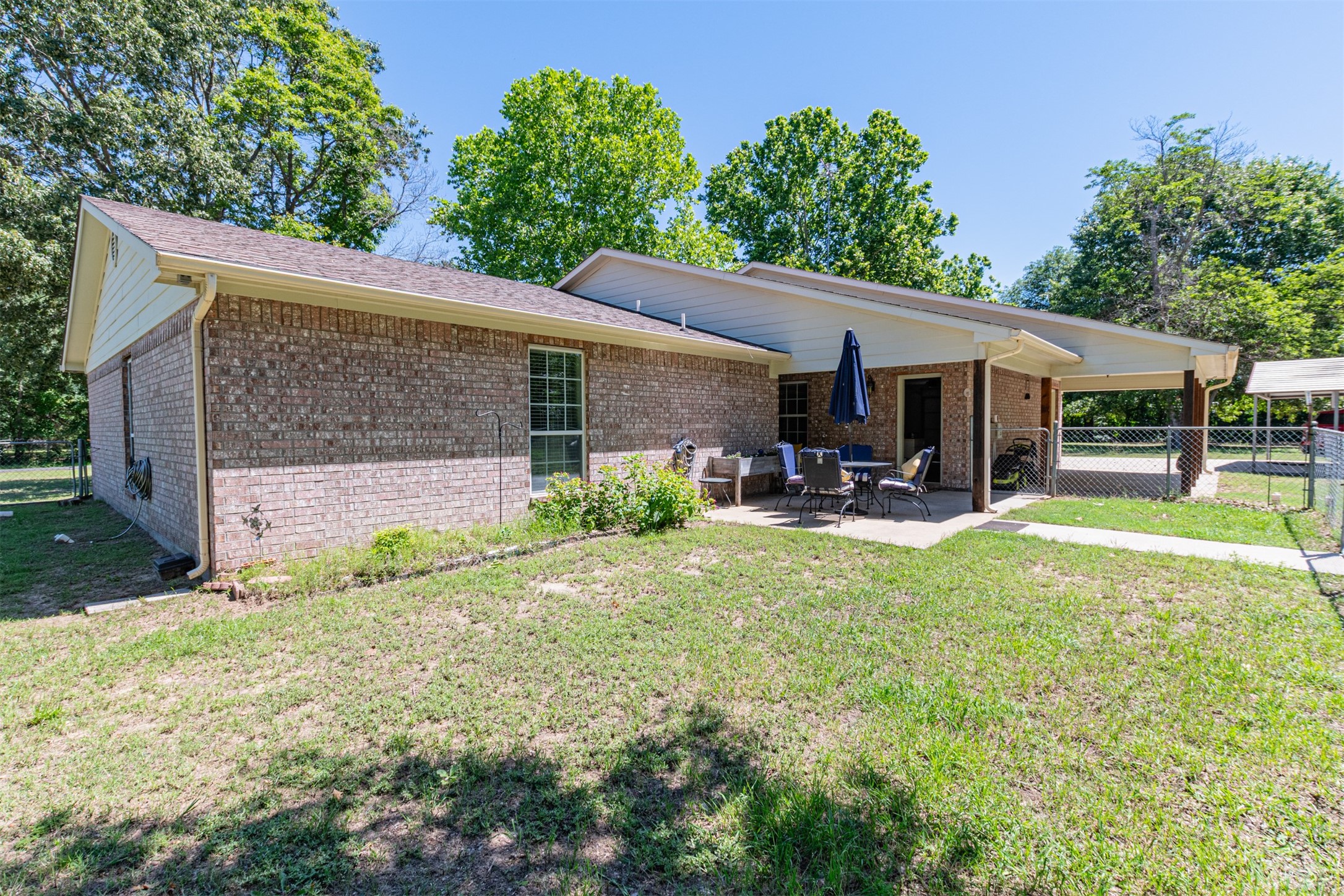 420 Rs County Road 3210 Emory TX 75440