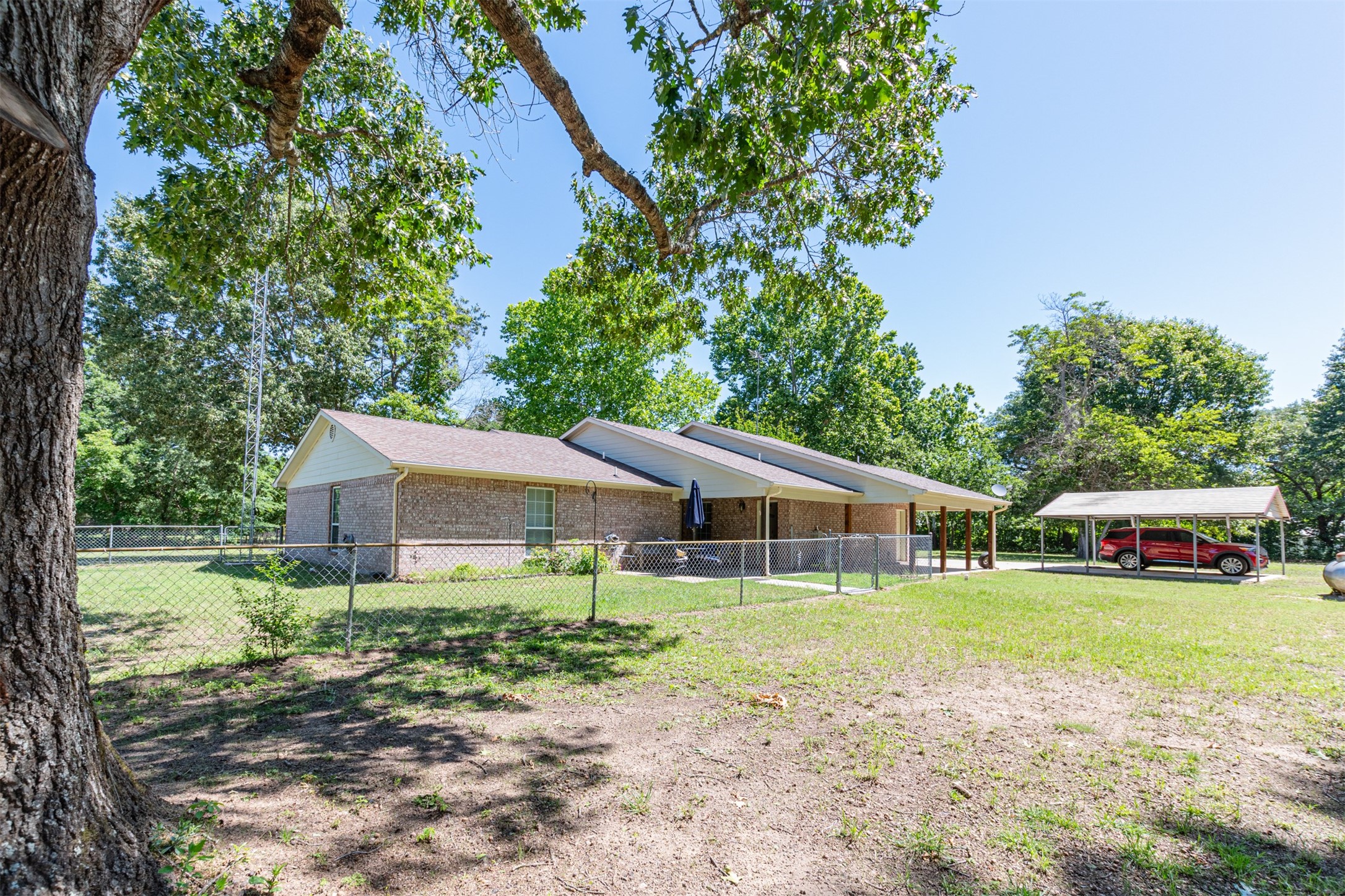 420 Rs County Road 3210 Emory TX 75440