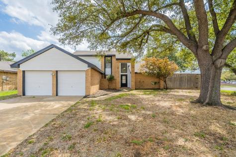 2649 Fairmont Drive Grand Prairie TX 75052