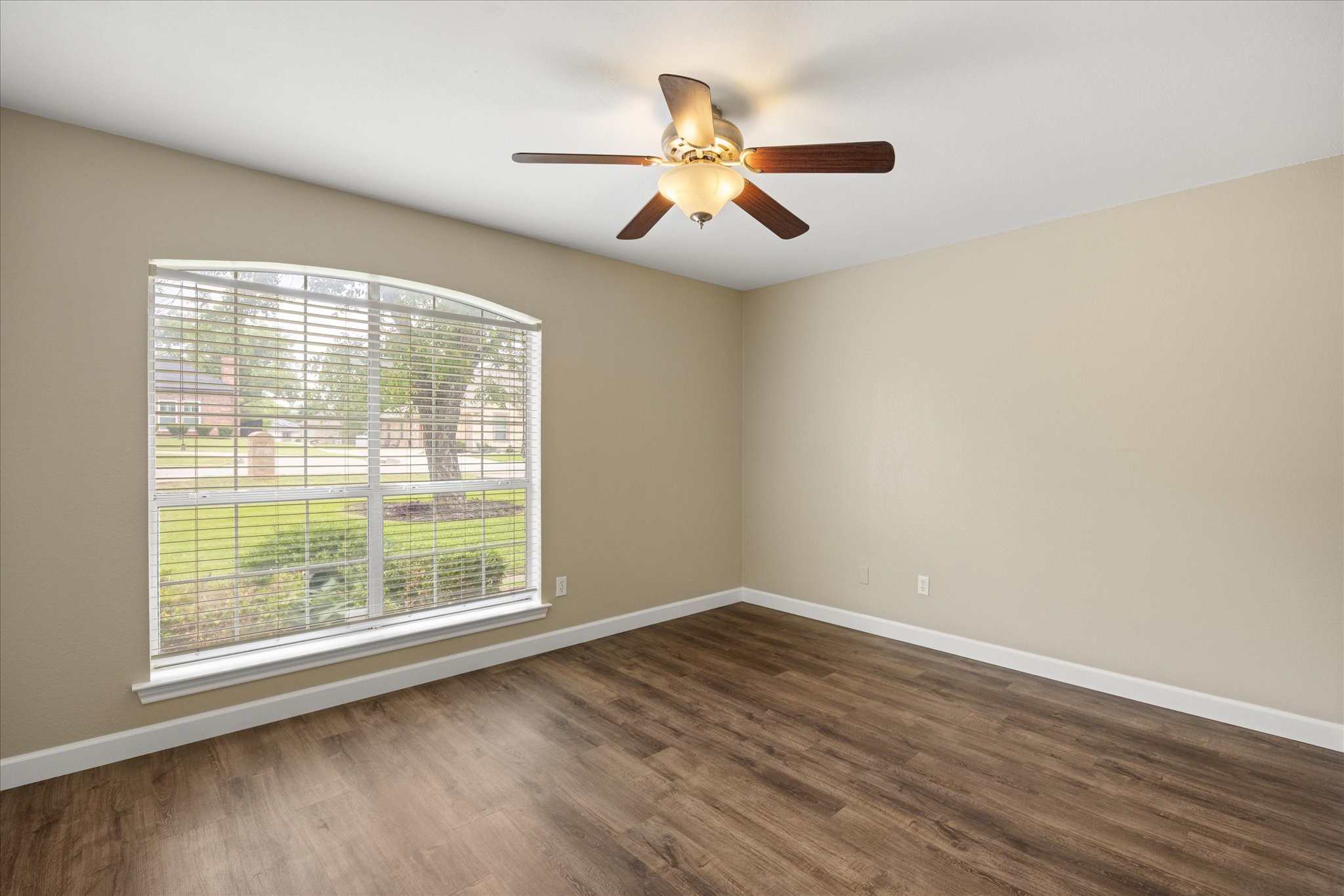 9126 Hanging Moss Drive Granbury TX 76049