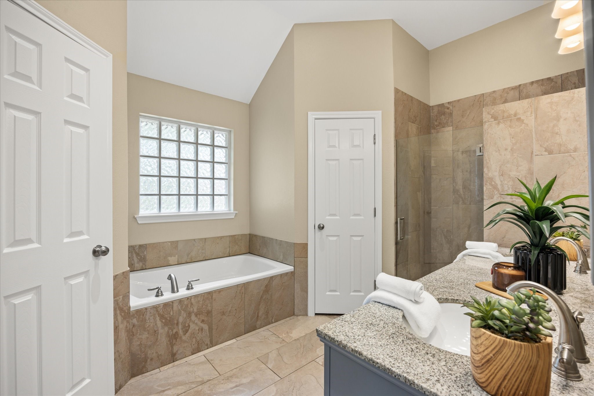 9126 Hanging Moss Drive Granbury TX 76049