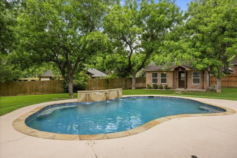 9126 Hanging Moss Drive Granbury TX 76049