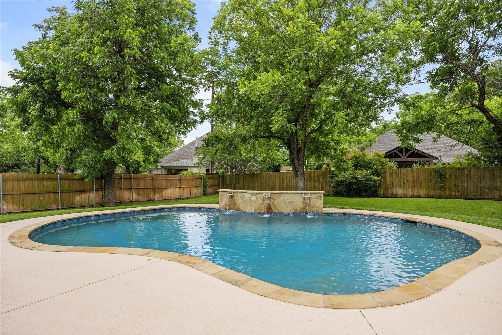 9126 Hanging Moss Drive Granbury TX 76049