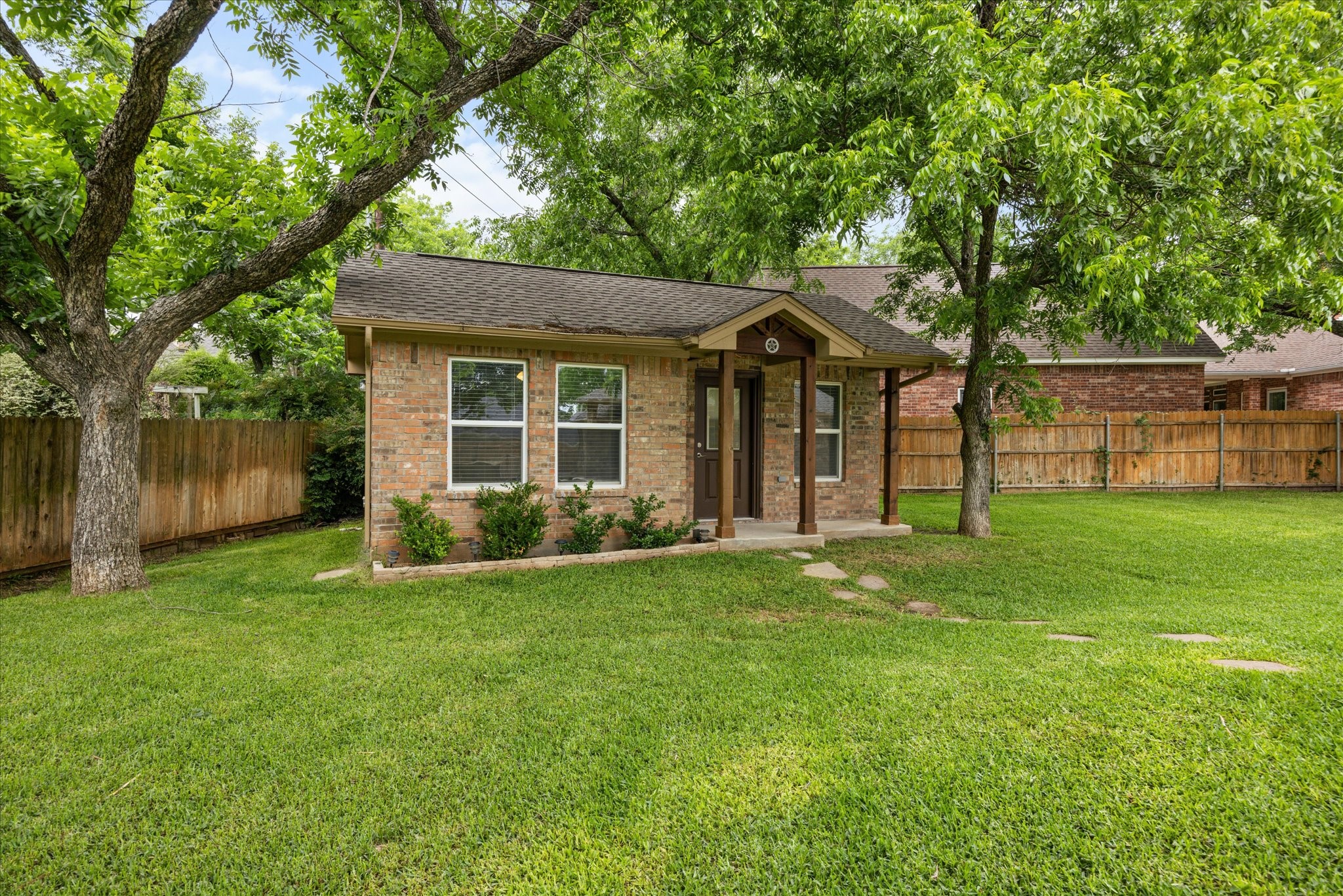 9126 Hanging Moss Drive Granbury TX 76049