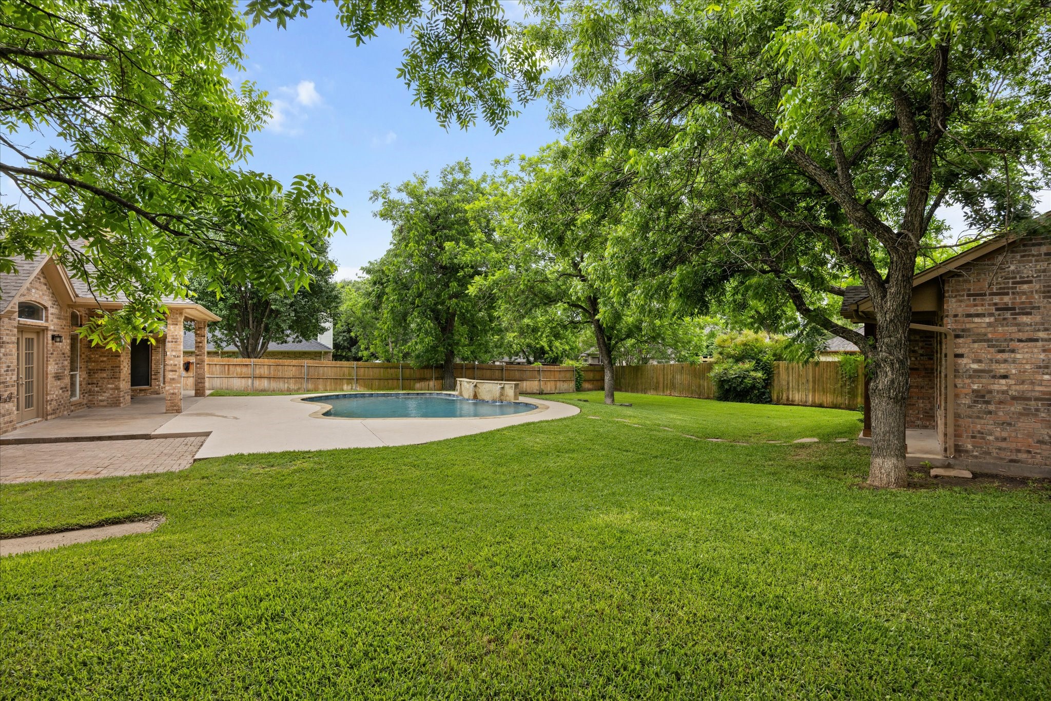 9126 Hanging Moss Drive Granbury TX 76049