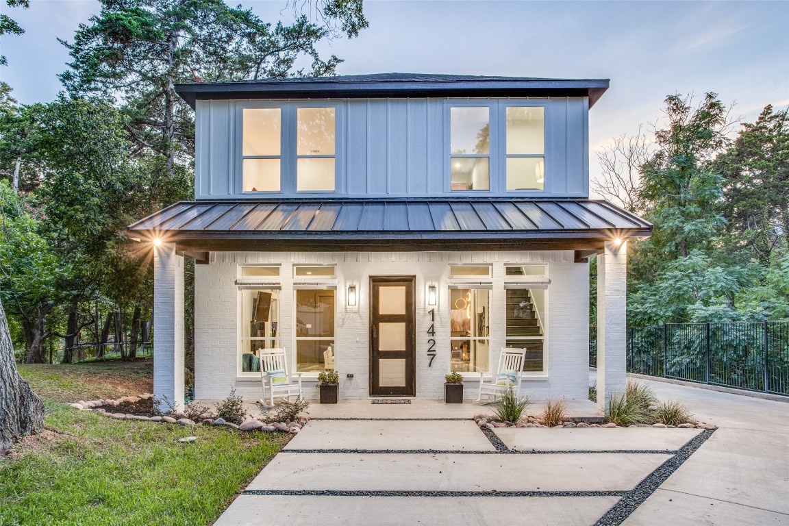 1427 Cedar Oaks Boulevard Dallas TX 75216