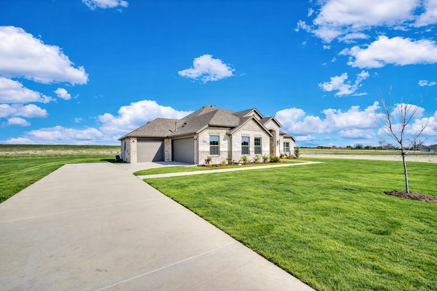 124 Lila Lake Drive Waxahachie TX 75165