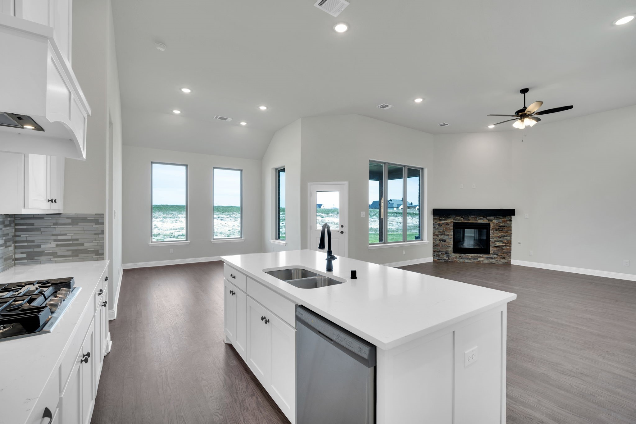 124 Lila Lake Drive Waxahachie TX 75165