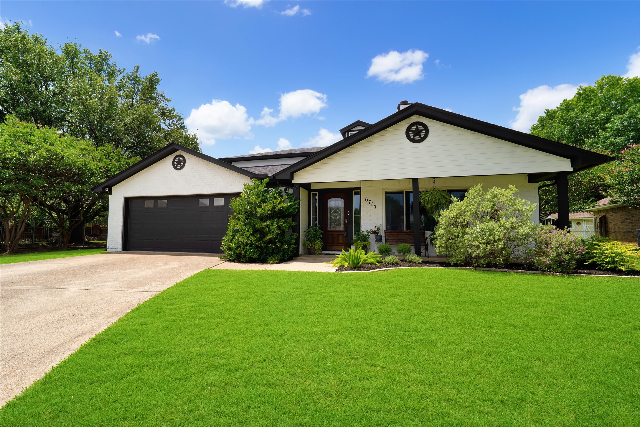 6717 Mesa Drive North Richland Hills TX 76182