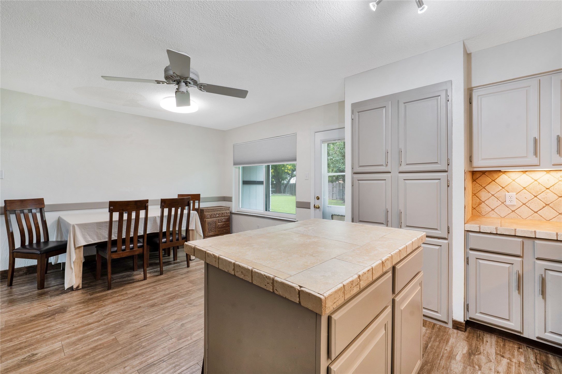 6717 Mesa Drive North Richland Hills TX 76182