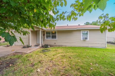 1021 Pangburn Street Grand Prairie TX 75051