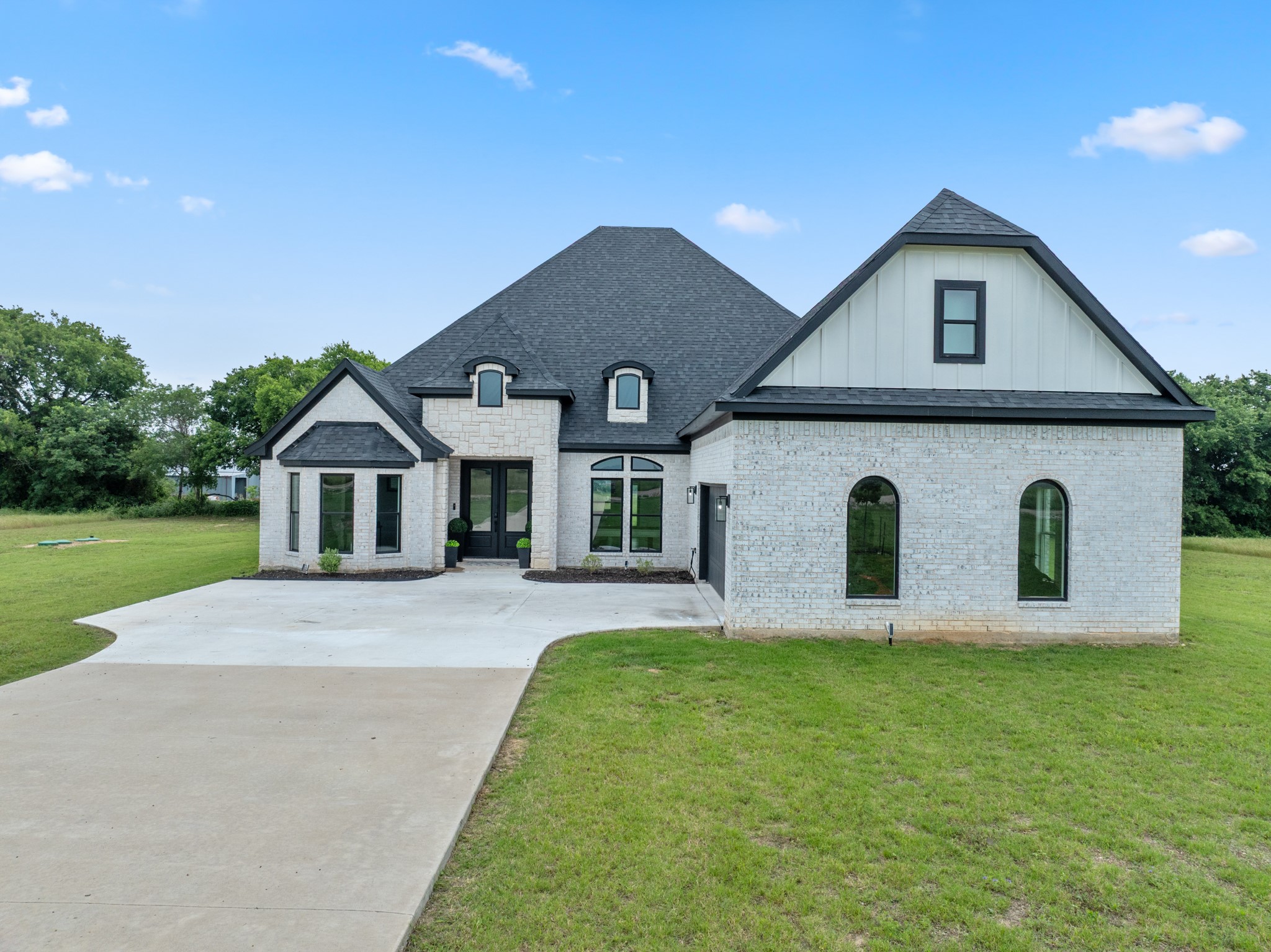 124 High Point Drive Hillsboro TX 76645