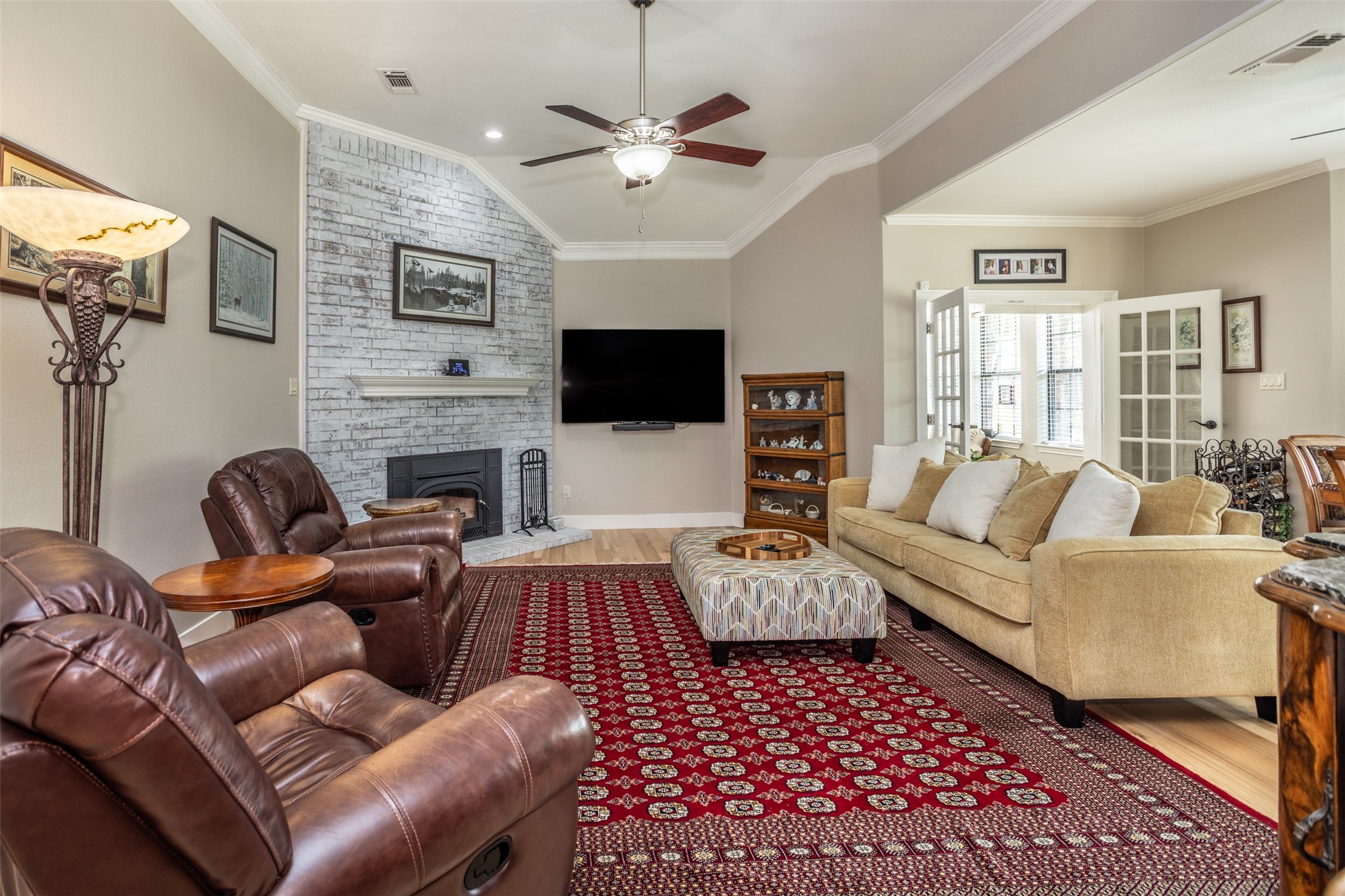 205 Kiowa Drive E Gainesville TX 76240