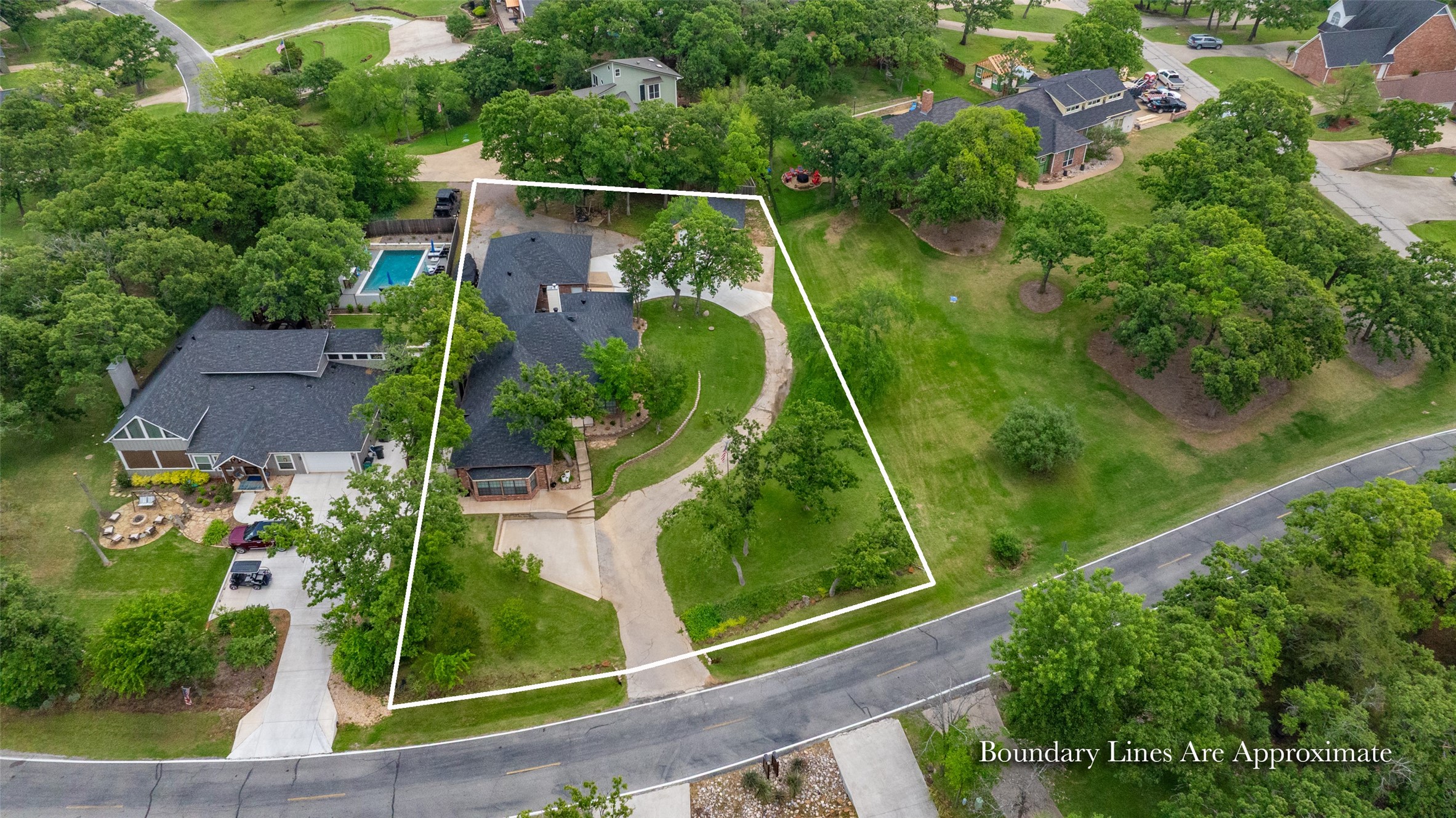 205 Kiowa Drive E Gainesville TX 76240