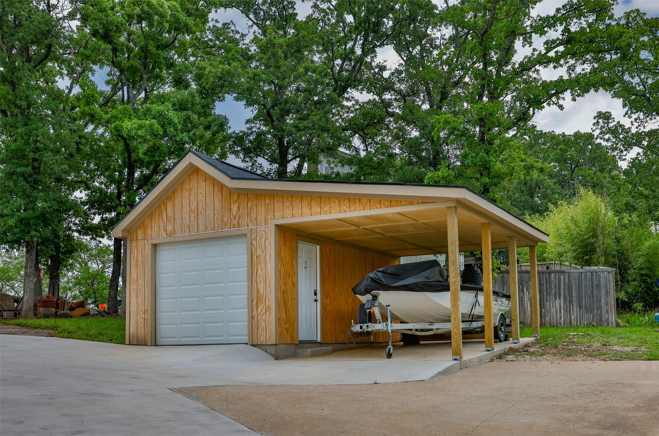 205 Kiowa Drive E Gainesville TX 76240