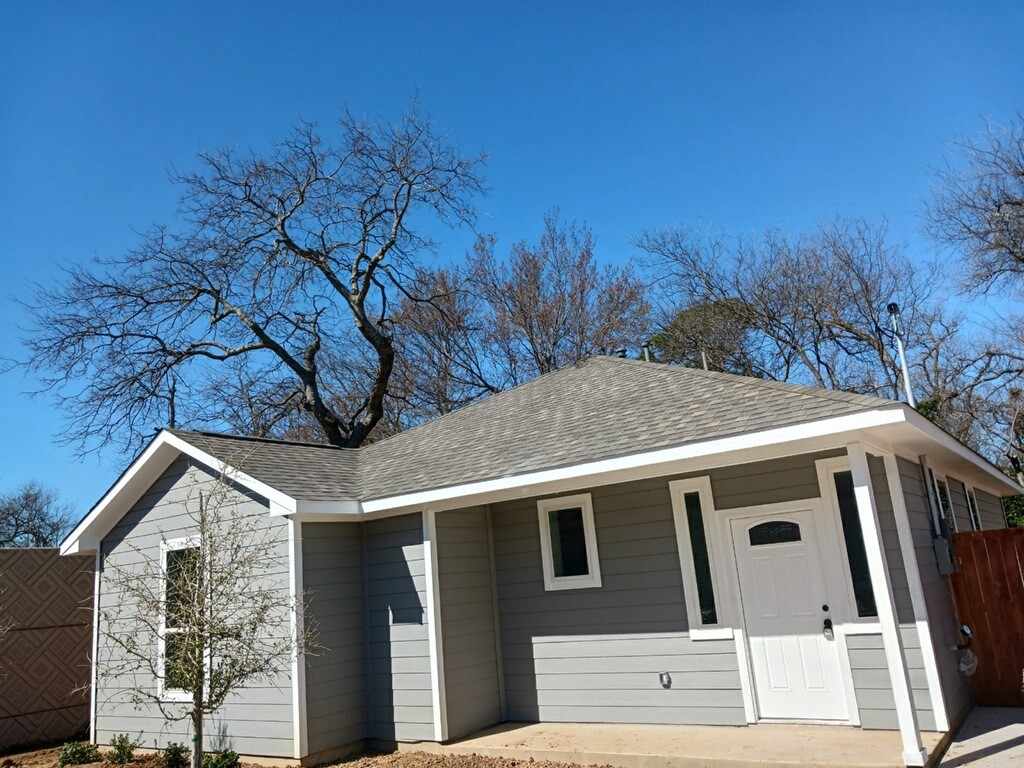 2303 Starks Avenue Dallas TX 75215
