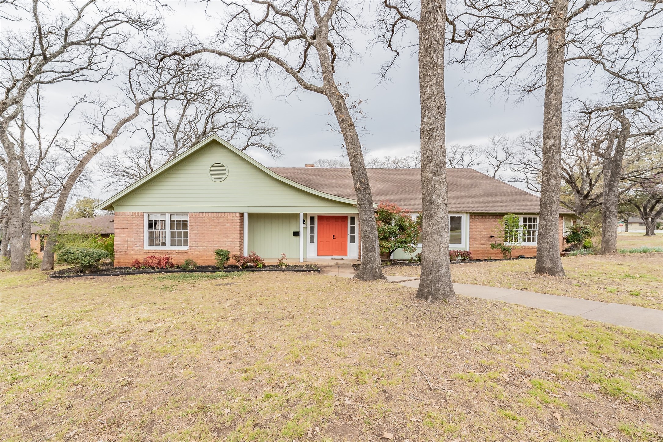 5917 Jacqueline Road Fort Worth TX 76112