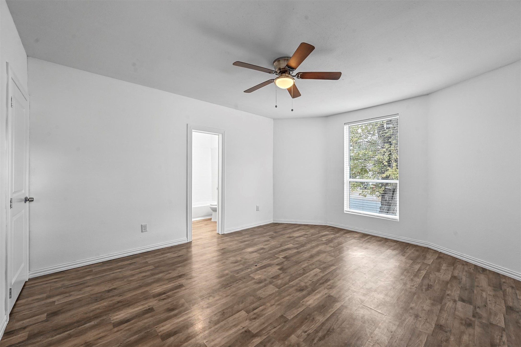 708 W Day Street Denison TX 75020