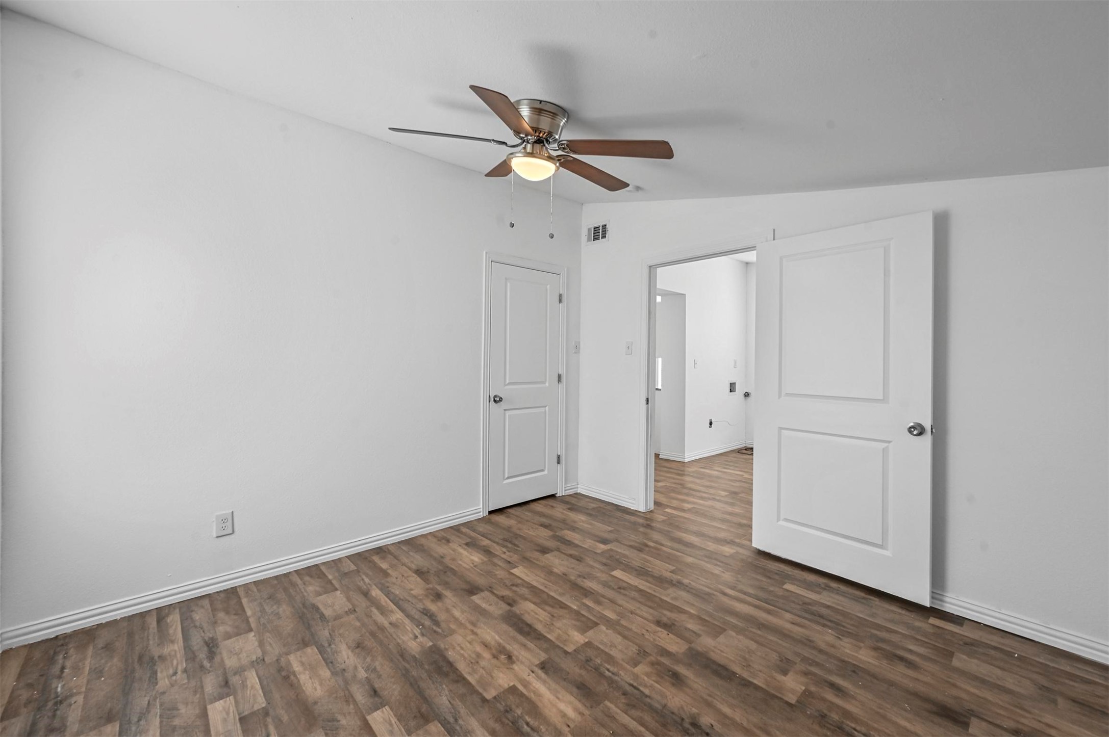 708 W Day Street Denison TX 75020