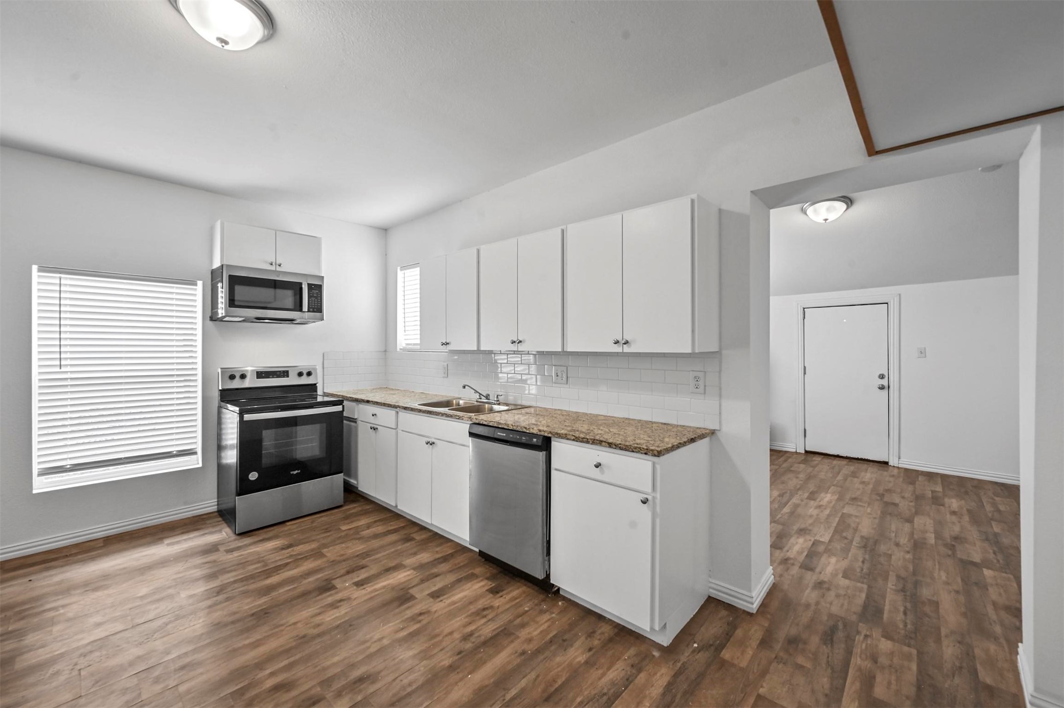 708 W Day Street Denison TX 75020