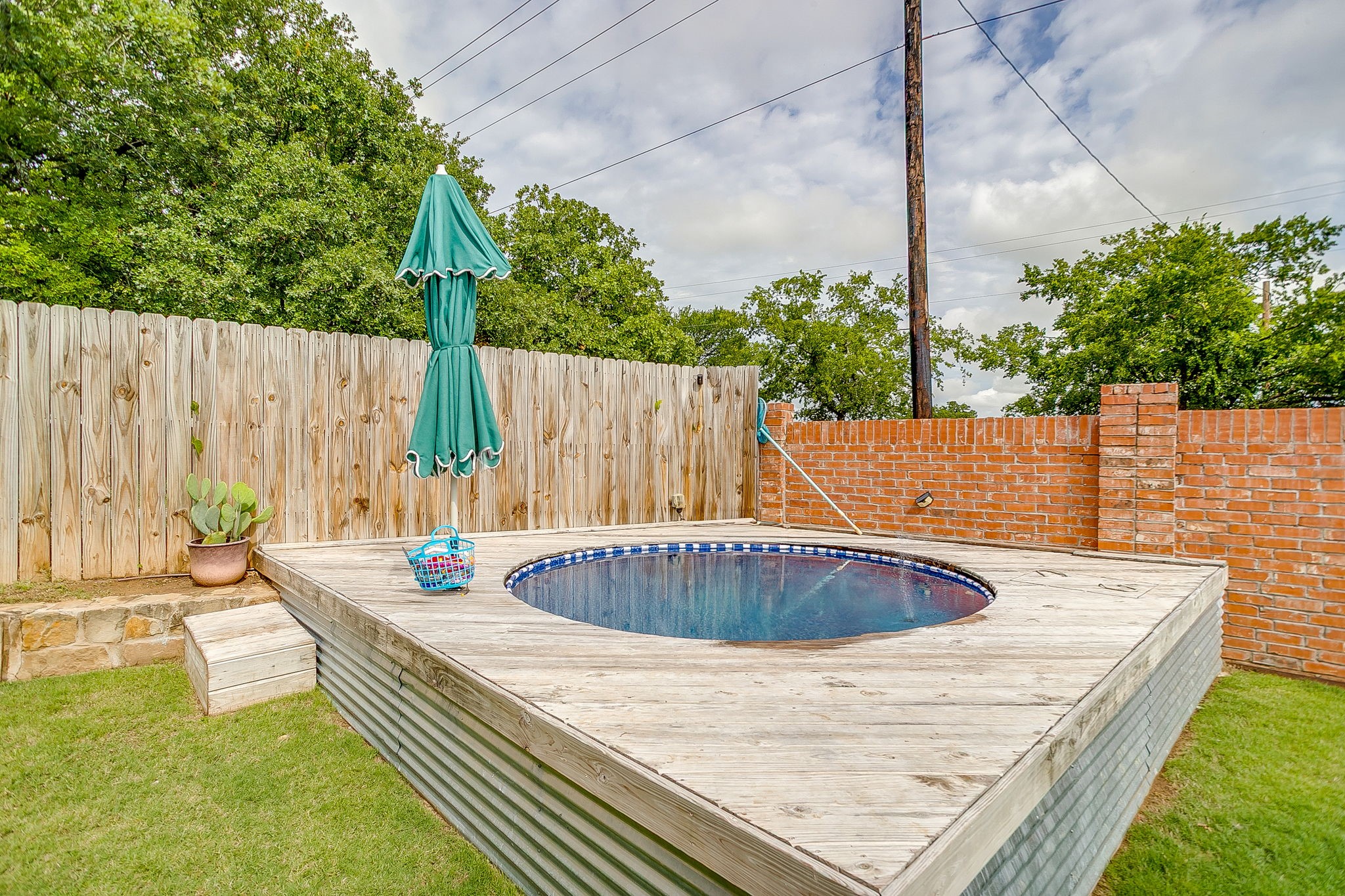 100 Tall Meadow Street Azle TX 76020