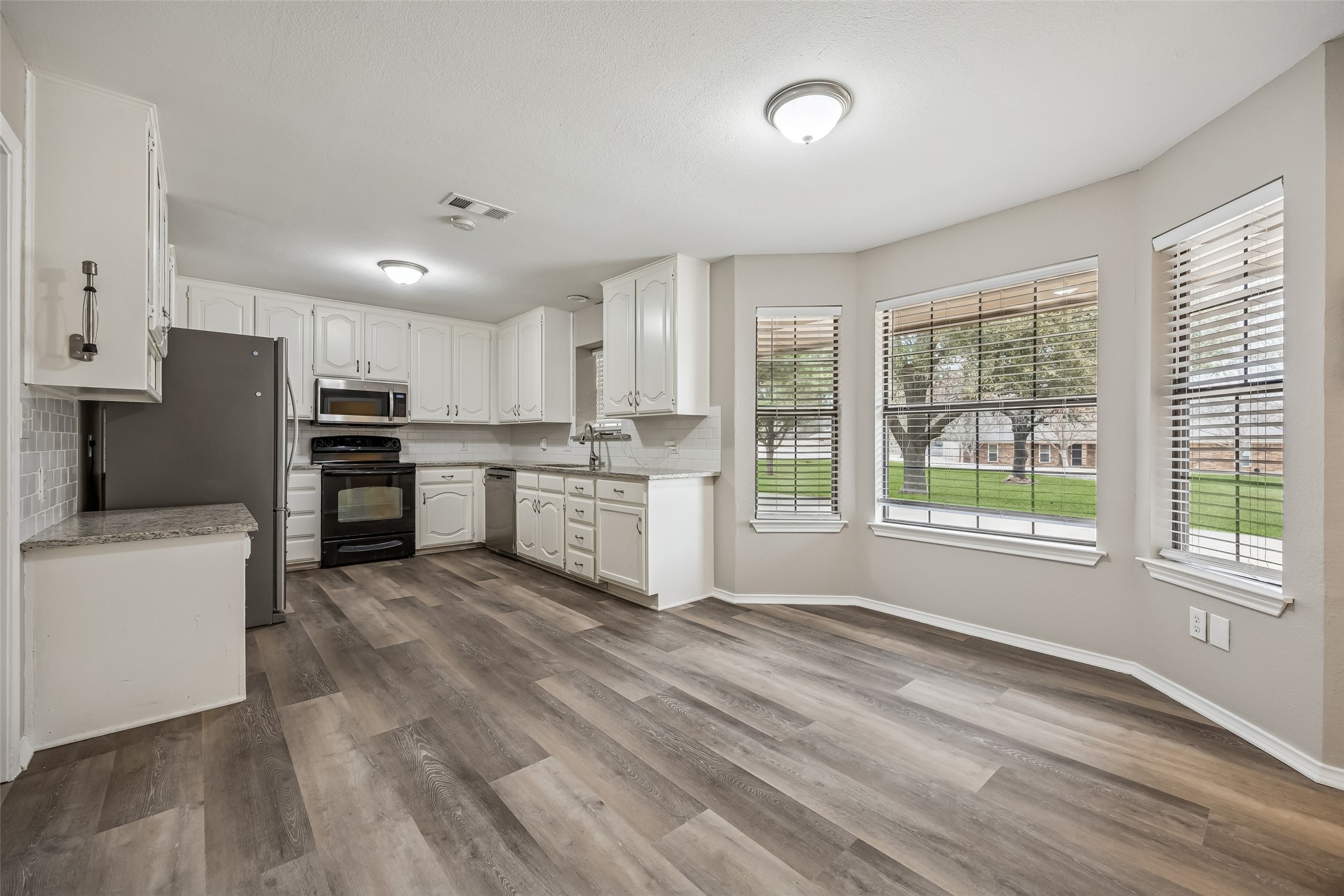116 Timberview Court Burleson TX 76028