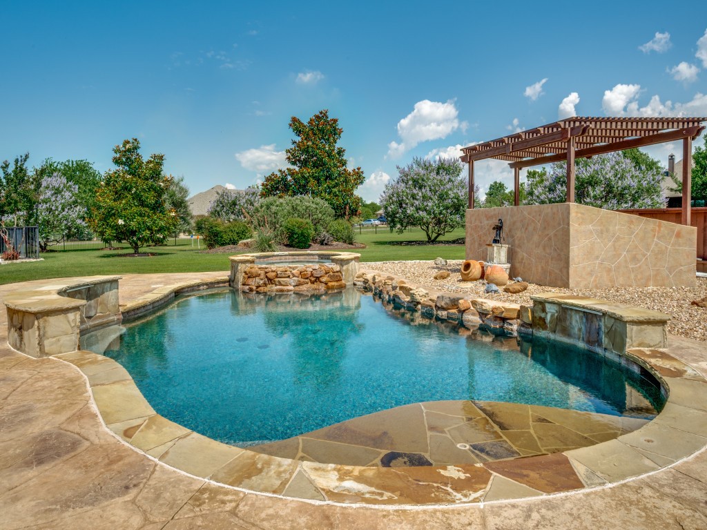 2712 Oakwood Drive Celina TX 75009
