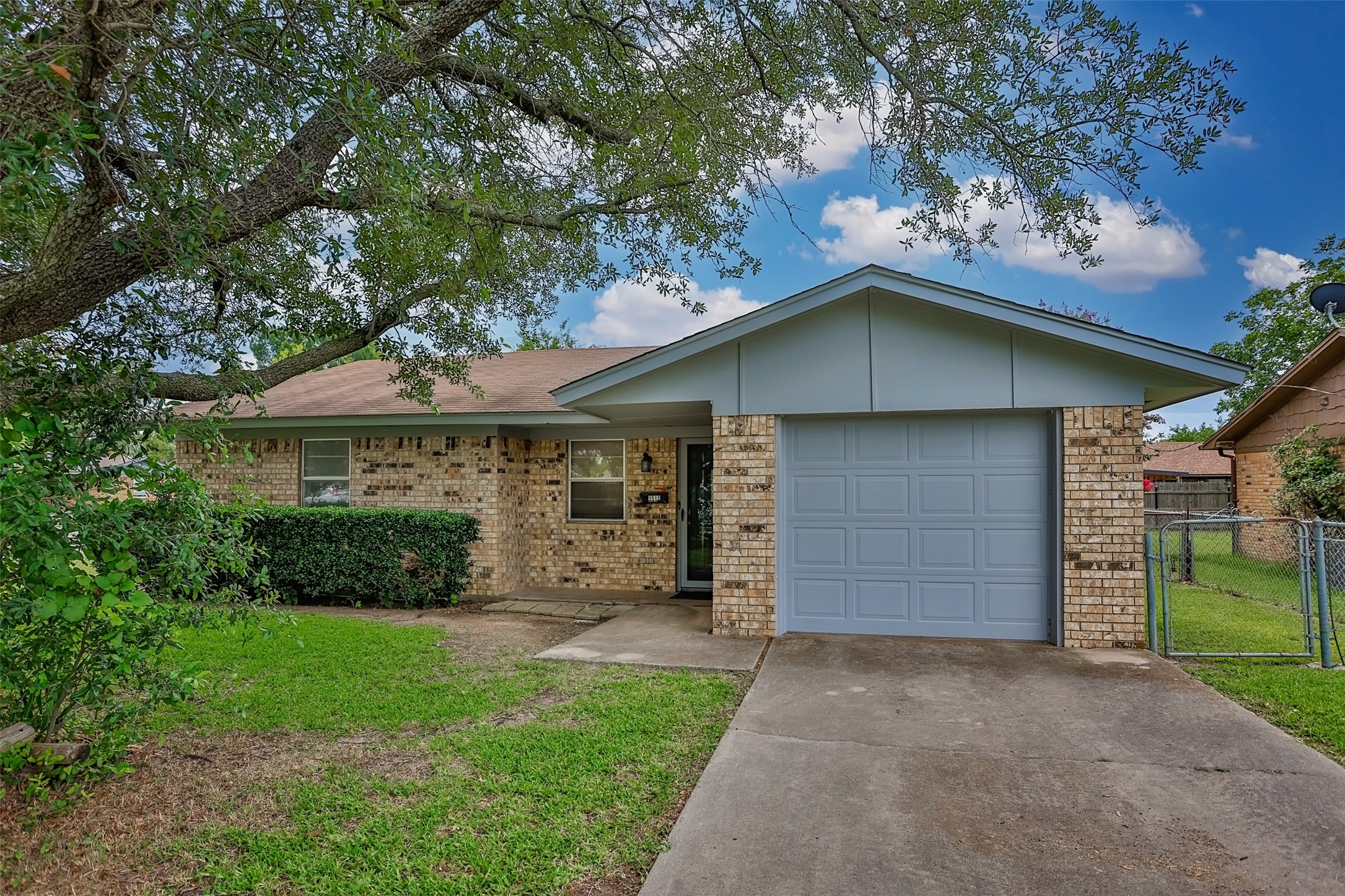 1512 Patricia Drive Gainesville TX 76240