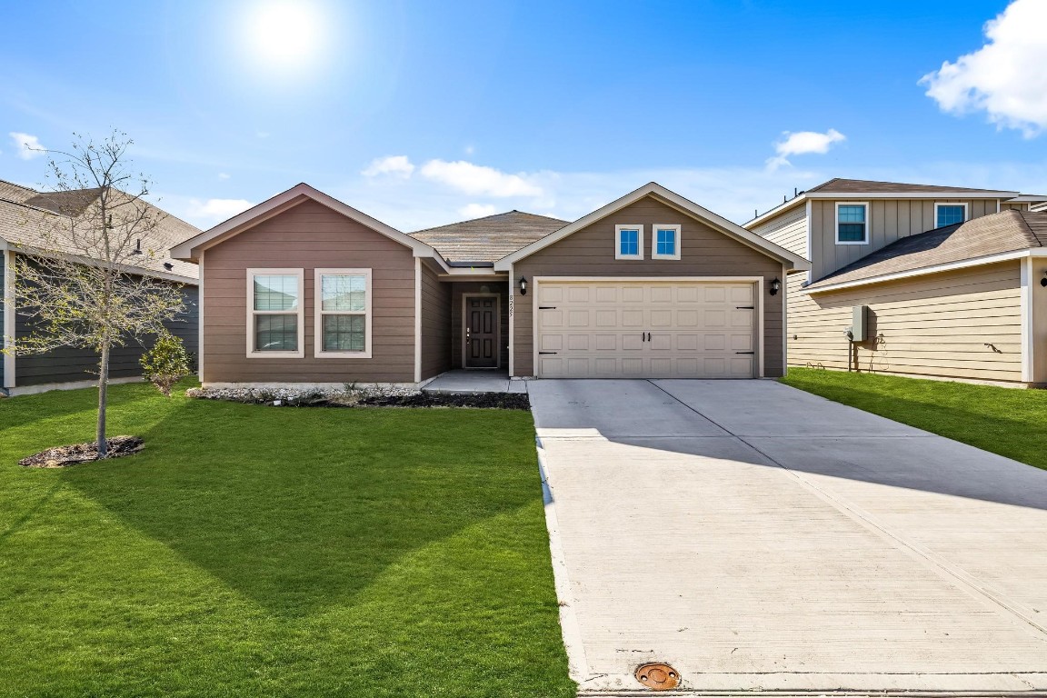 8225 Smokey Creek Pass Fort Worth TX 76179