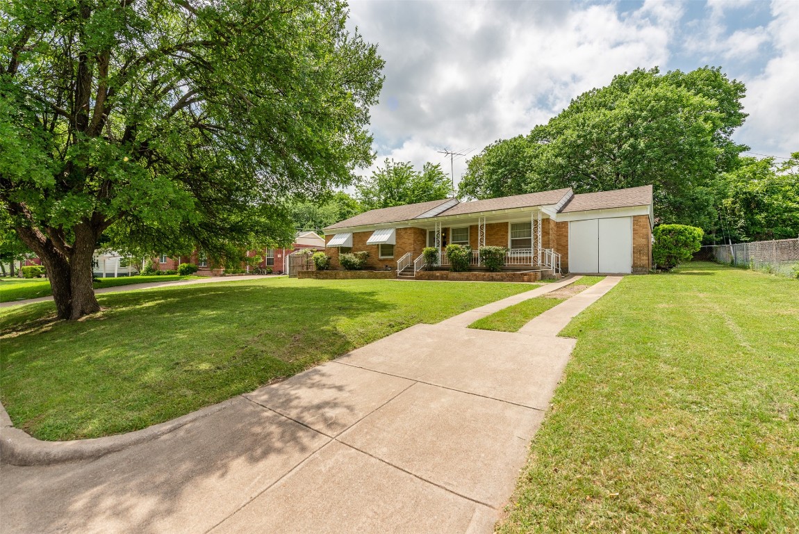 1813 Brook Hollow Drive Fort Worth TX 76114