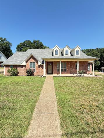 3814 Lamb Drive Tyler TX 75709
