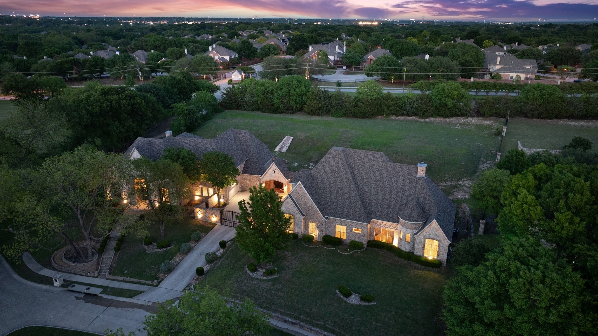 1501 Chancellor Lane Mckinney TX 75072