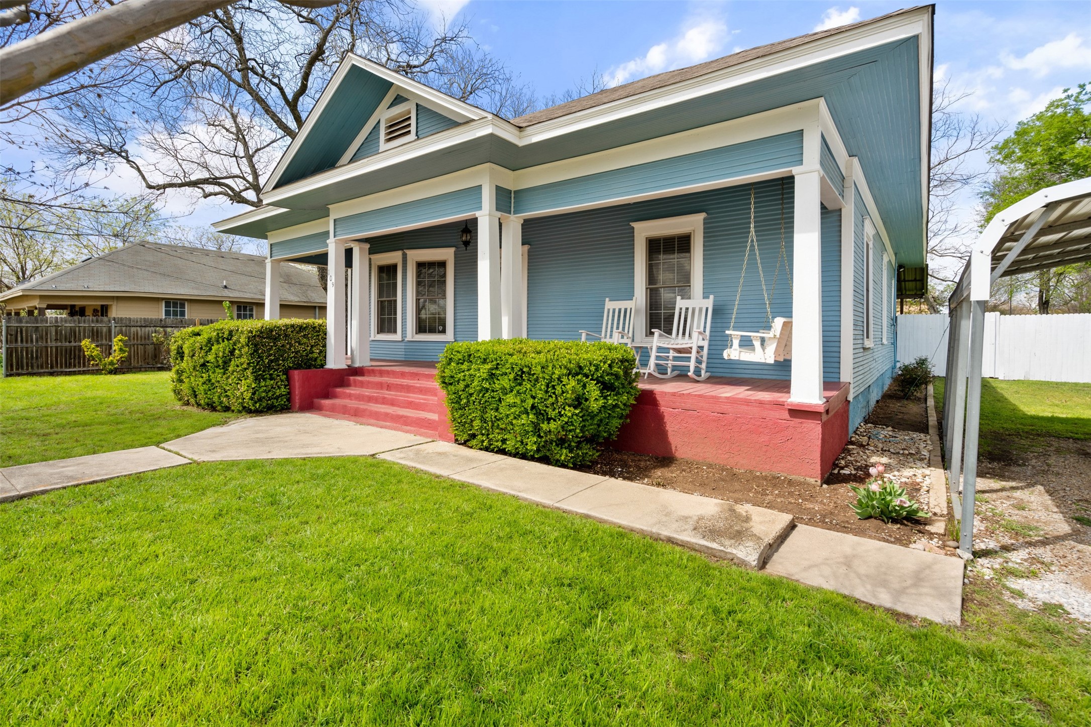 109 Throckmorton Street Weatherford TX 76086