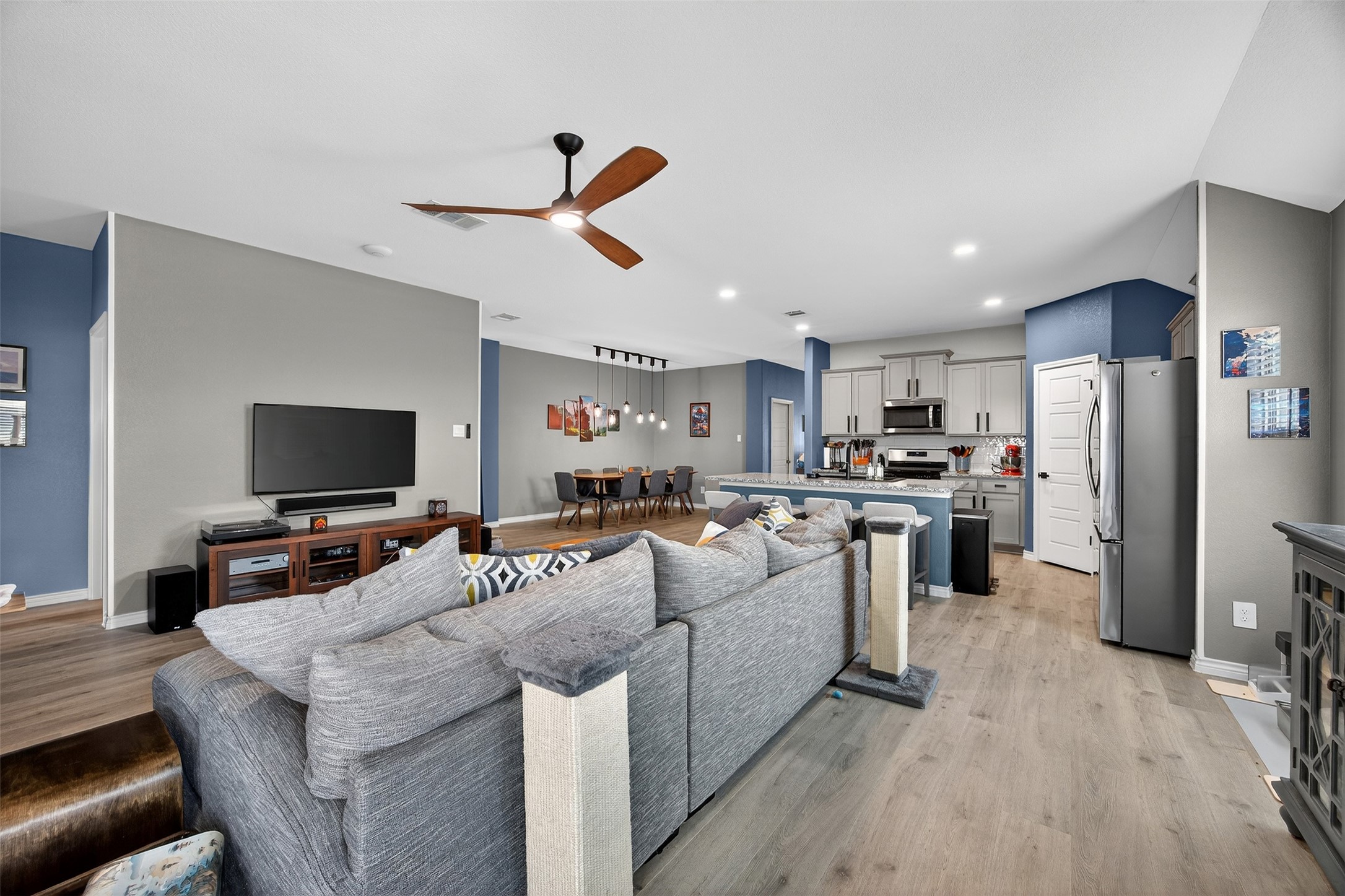 10201 Torch Light Lane Aubrey TX 76227