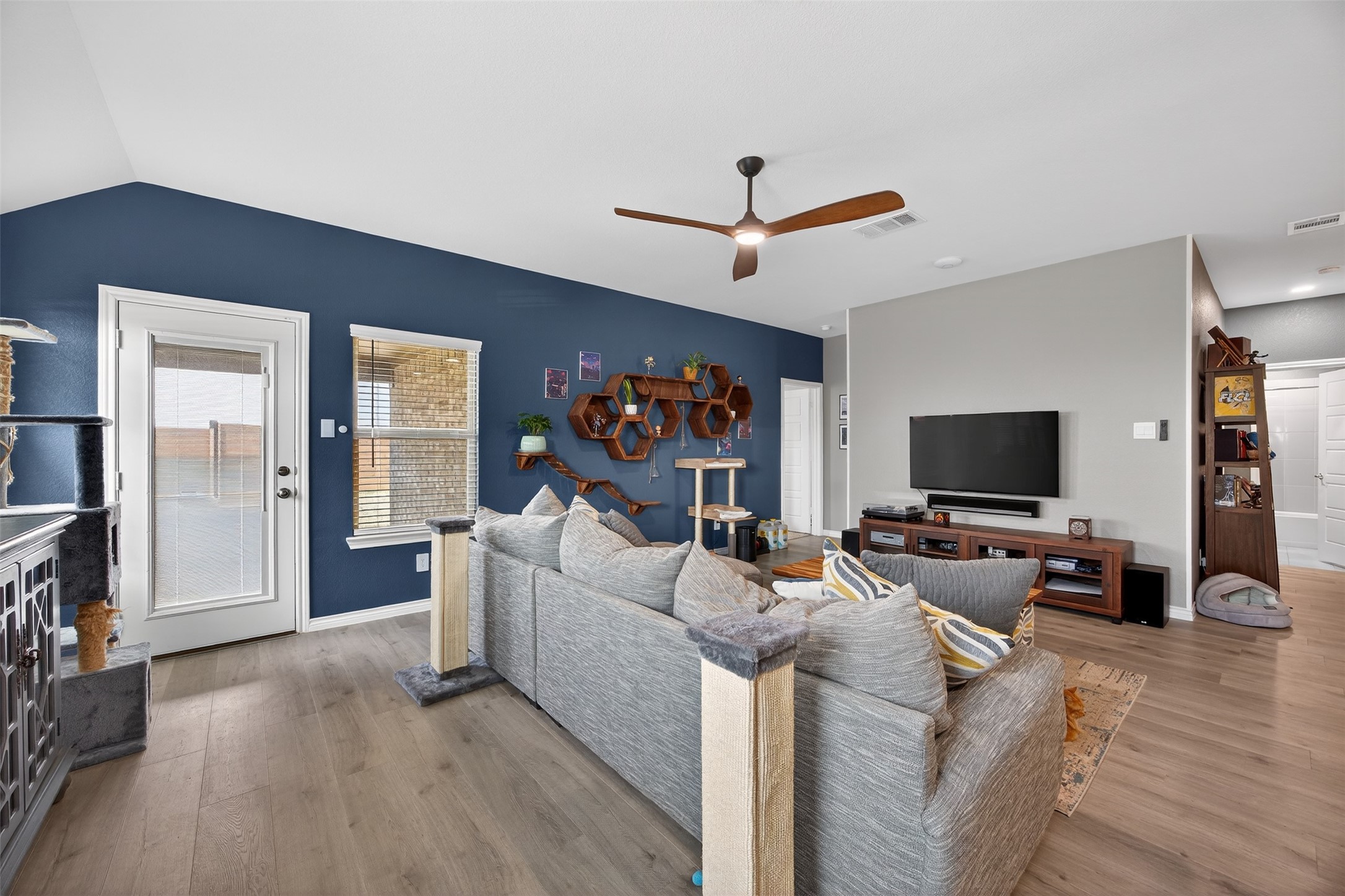 10201 Torch Light Lane Aubrey TX 76227