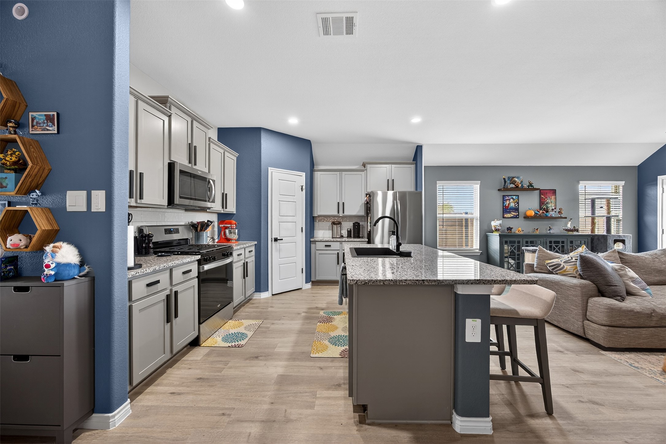 10201 Torch Light Lane Aubrey TX 76227