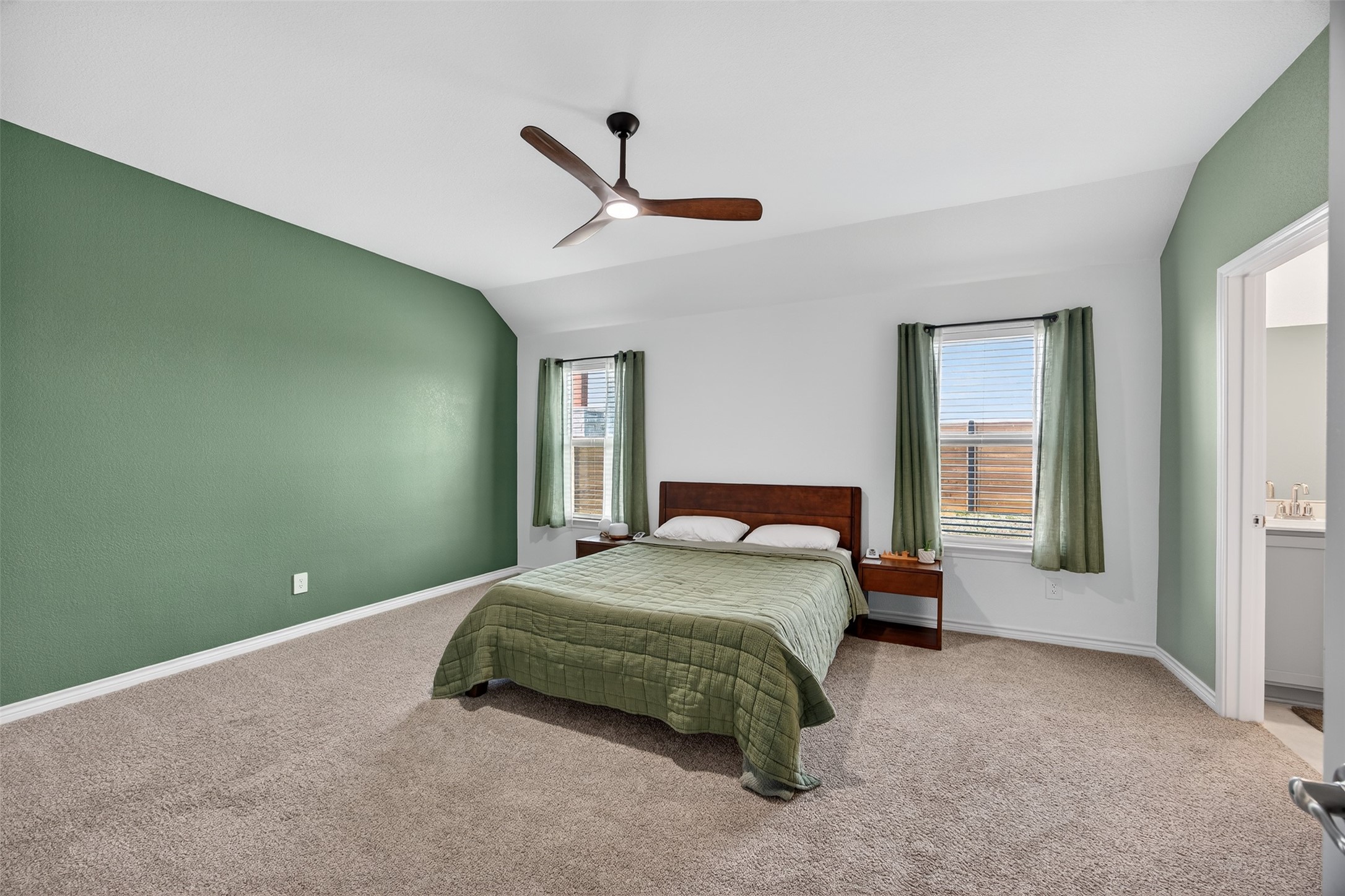 10201 Torch Light Lane Aubrey TX 76227