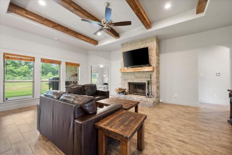 1052 Kessler Road Weatherford TX 76087