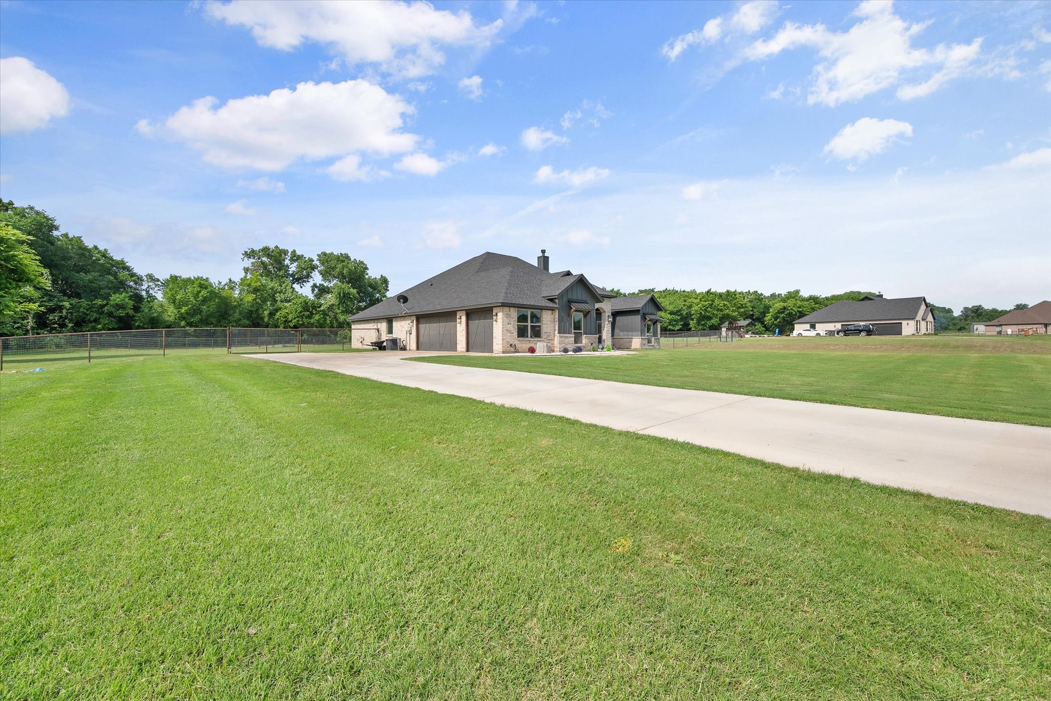 1052 Kessler Road Weatherford TX 76087