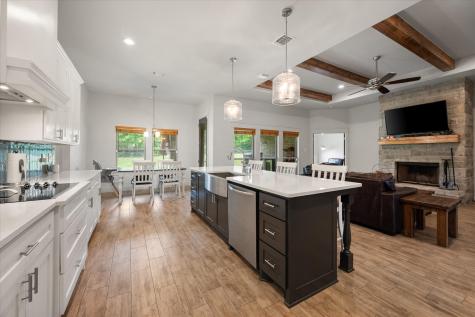 1052 Kessler Road Weatherford TX 76087