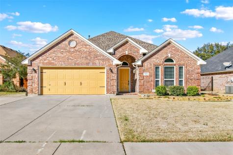763 Little Ridge Court Burleson TX 76028